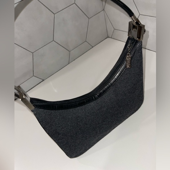 Stuart Weitzman Vintage Shoulder Bag Purse Black Leather and Grey Wool - Picture 3 of 8